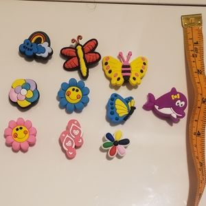 🌸 2/20 Summertime Crocs bundle